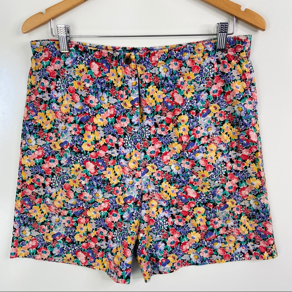 Vintage Floral High Waisted Shorts Hi-rise Flower